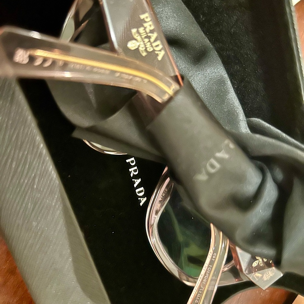 💖 AUTHENTIC Prada Pink Clear Women's Glasses, New with Case and Cloth - Picture 5 of 9